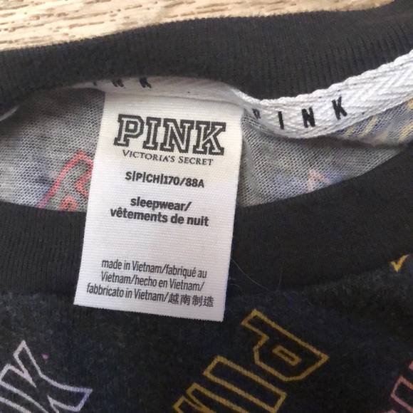 Vs pink T-shirt - Picture 2 of 2